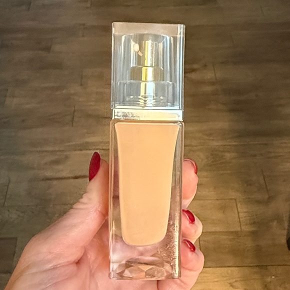 Estée Lauder ReNutriv Ultra Radiance Ivory Beige 3N1 - brand new! - Picture 3 of 7